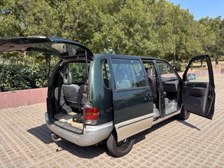 Nissan Serena 1998