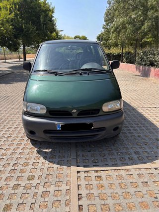 Nissan Serena 1998