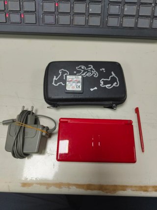 Nintendo DS Lite