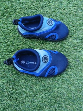Escarpines para niños talla 23
