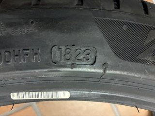 Neumático Bridgestone Turanza 235/40/19 96Y