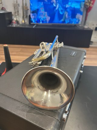 Trompeta Yamaha 4335GSII