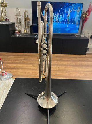 Trompeta Yamaha 4335GSII