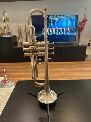 Trompeta Yamaha 4335GSII