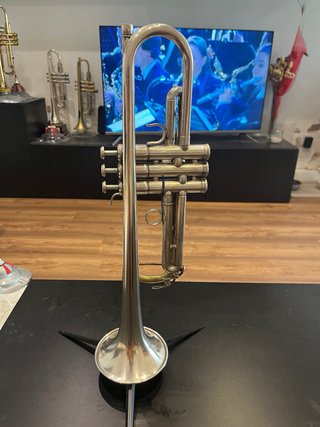Trompeta Yamaha 4335GSII