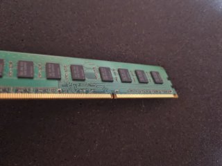Samsung 2GB DDR3 PC3-10600U