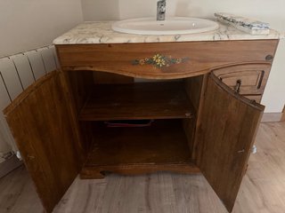 Mueble de baño madera y mármol