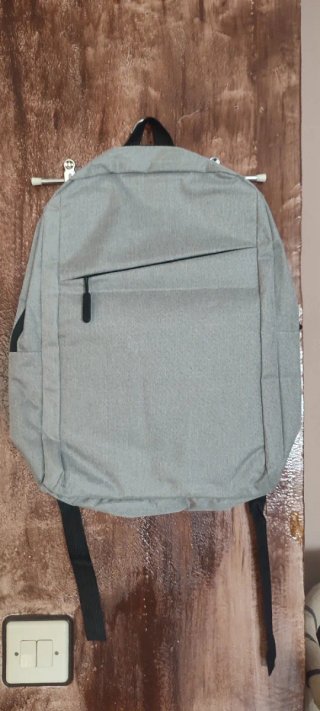 Mochila gris