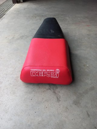 Asiento Derbi Variant
