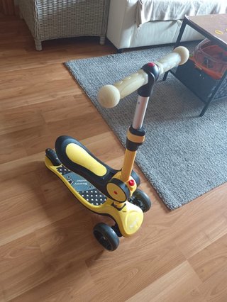 Patinete infantil Besrey amarillo