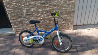 Bicicleta infantil azul