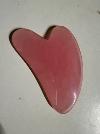Herramienta Masaje Facial Gua Sha Rosa