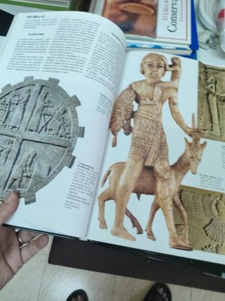 Historia universal Larousse tomos 1 y 2