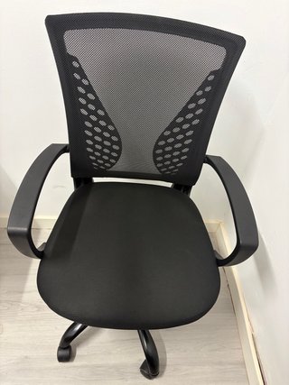 Silla oficina. Ruedas negra