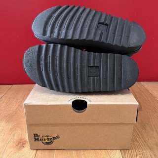 Sandali Dr. Martens Vegani