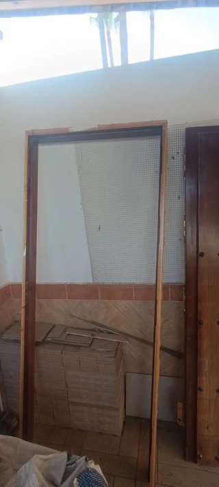 Puerta de entrada madera