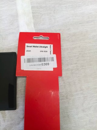Cartera Mammut ultraligera formato tarjeta