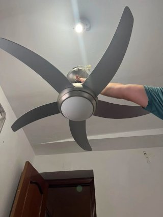 Lámpara Ventilador Orbegozo Gris y Blanca