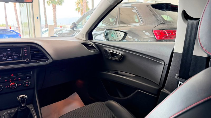 SEAT León 2.0 TDI CR S&S FR 2014, foto 24