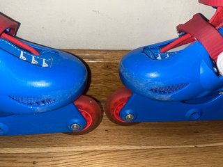 Patines y Casco Azul Infantil