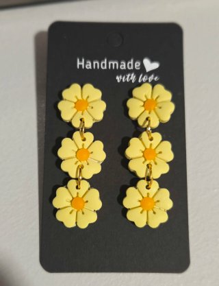 Pendientes de arcilla polimérica hechos a mano