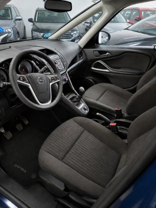 Opel Zafira Tourer 2016