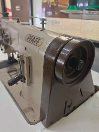 Máquina de coser industrial PFAFF