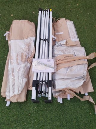 Carpa 3x3 Beige/Plateada Nueva