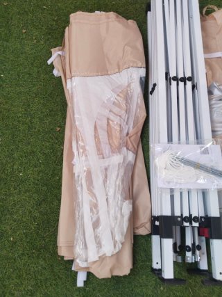 Carpa 3x3 Beige/Plateada Nueva