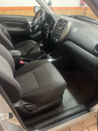 Toyota RAV4 2005