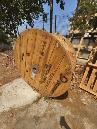 Bobina de madera maciza