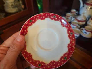 Original  y elegante Juego de café para 12 de porc