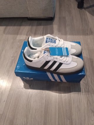 Adidas Samba Zapatillas Blancas y Negras