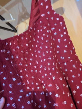 Vestido rojo estampado floral