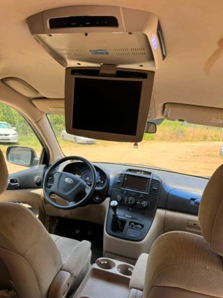KIA Carnival 2010