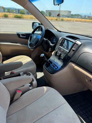 KIA Carnival 2010