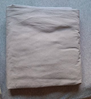 Sábanas bajeras beige y grises