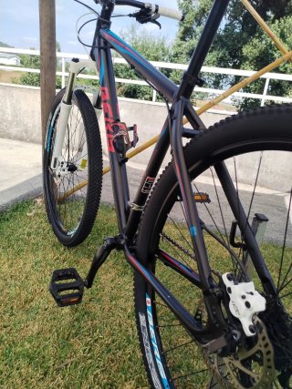 Bicicleta Berg Trail Rokt Ltd Aro 29