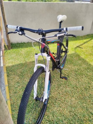 Bicicleta Berg Trail Rokt Ltd Aro 29