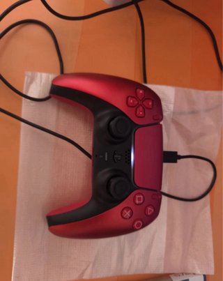 PS5 Slim 1TB + 2 Mandos + FIFA 26