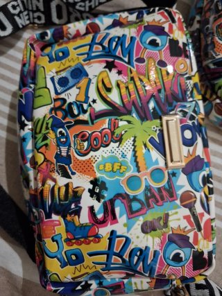 Set Zapatillas #39  y Bolso Niña Estampado Graffit