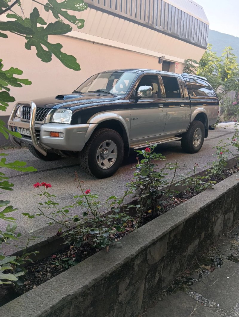 Mitsubishi L 200 2003 - foto 1