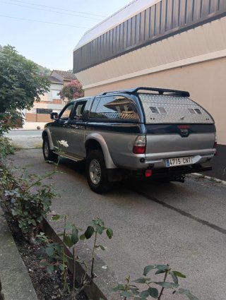 Mitsubishi L 200 2003