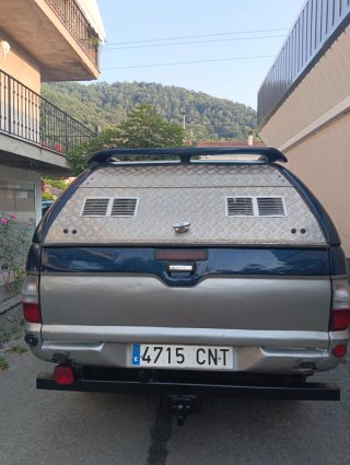 Mitsubishi L 200 2003