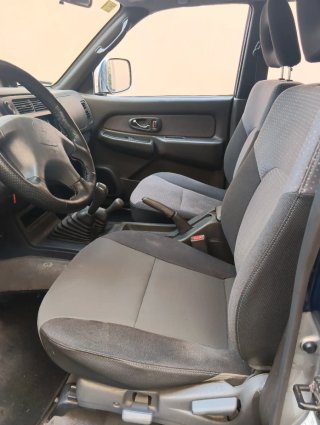 Mitsubishi L 200 2003