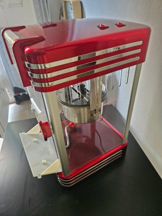 Máquina de Palomitas Roja y Blanca
