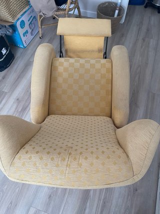 Butaca reclinable tela amarilla