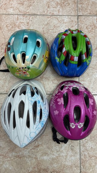 4 Cascos Patinete/Patinaje Infantil