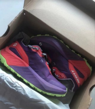 Scott Kinabalu 3 GTX Morado en perfecto estado.