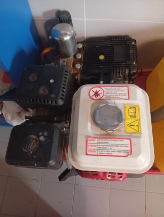 Carretilla sulfatadora con motor 4tiempos
